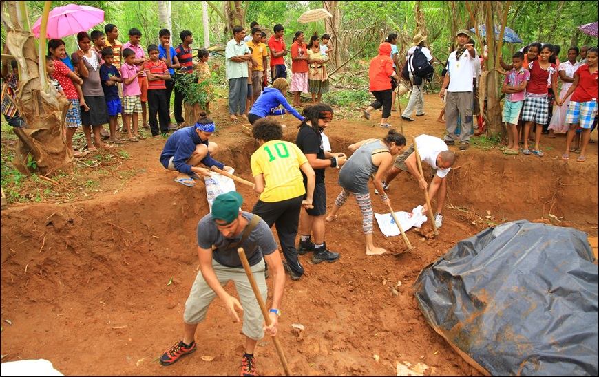 beyond boundaries team building program - BB  Charity Bonding